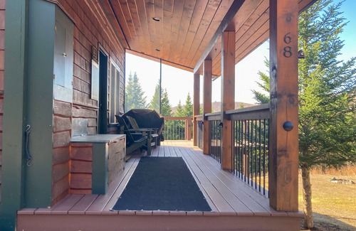 Pittsburg House | Beautiful rustic retreat with direct ATV and snowmobile trail access