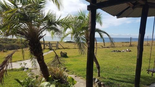 Buffalo City House | Beautiful rustic sea cottage, 2km Kob Inn