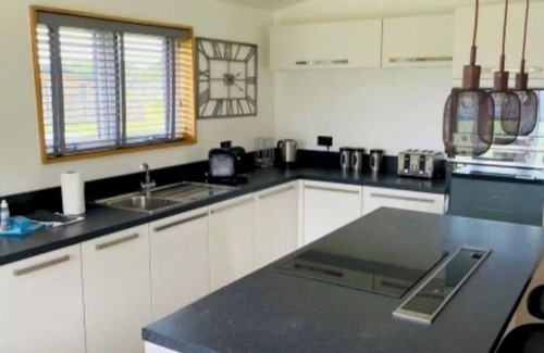 Fornham St Genevieve Cabin | Beautiful Stunning wooden Lodge in the Depths of Suffolk woodland