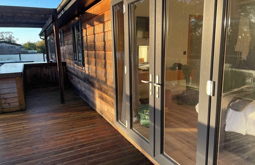 Fornham St Genevieve Cabin | Beautiful Stunning wooden Lodge in the Depths of Suffolk woodland