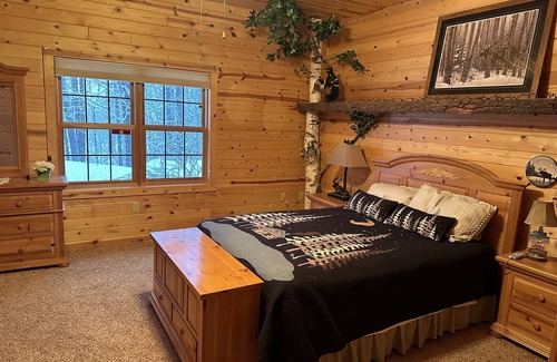 Westboro Cabin | Beautiful secluded Lake Home