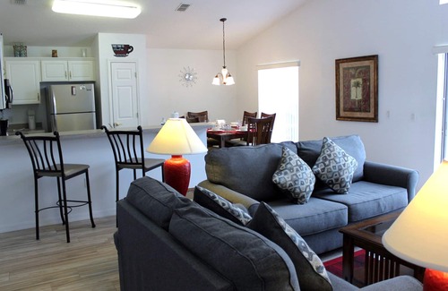 Highgate Park Villa | Beautiful South Facing Pool Villa Gated Community Free WiFi Close to Disney