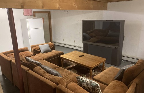 Huletts Landing House | Beautiful, Spacious, Cozy Adirondack Hidden-Gem in Huletts Landing, Lake George!