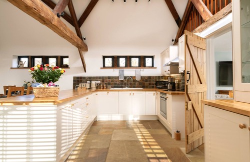 Bishops Waltham House | Beautiful spacious barn conversion on the edge of the South Downs National Park