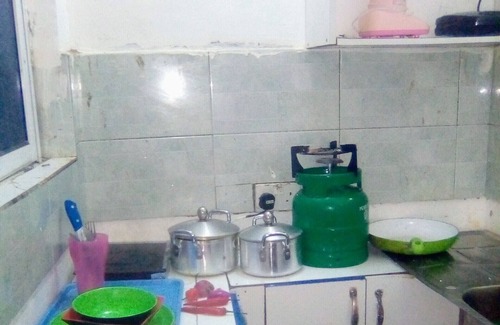 Ojokoro Apartment | Beautiful Studio apartment w/private kitchen and bathroom.