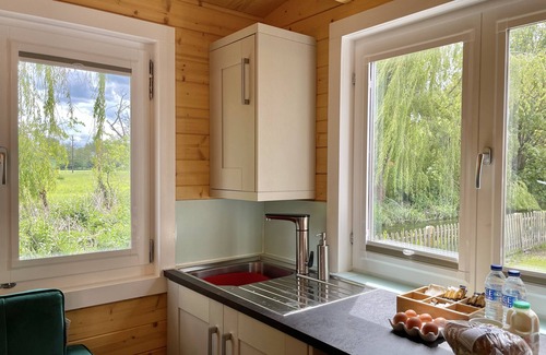 Littlebourne Apartment | Beautiful studio style lodge, located in the Kent countryside