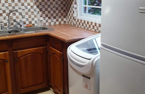 West Gate Hills Apartment | Beautiful Tallyman Condo ~ Montego Bay