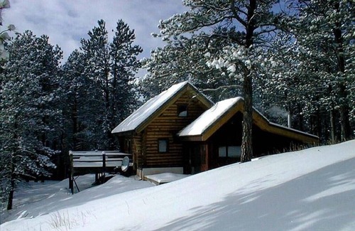 Deadwood Cabin | Beautiful Timber Ridge Cabin with Breathtaking Canyon Views