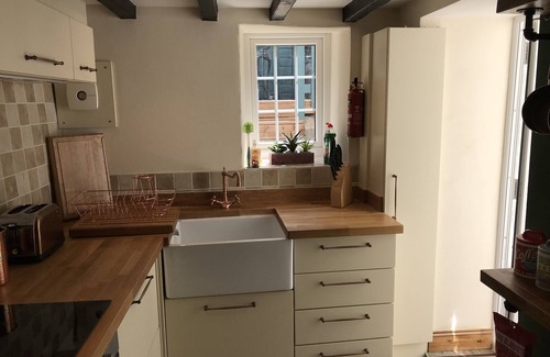 Belper House | Beautiful Traditional Stone Cottage In the Amber Valley