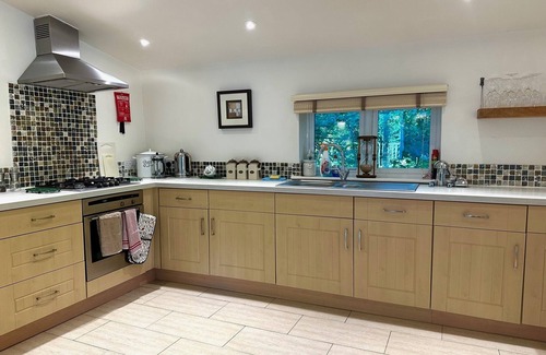 New Forest District House | Beautiful Tranquil Barn in 14 acres of perfect peace within New Forest district