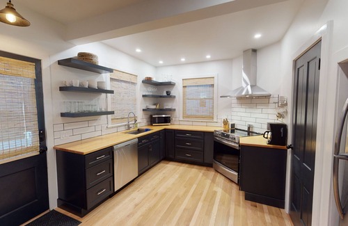 Monroe House | Beautiful two story, downtown home, one block from the Square,