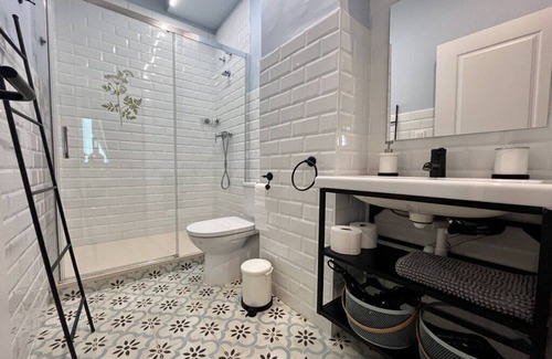 En Corts Apartment | Beautiful Valencian House Nice Balcony Ruzafa