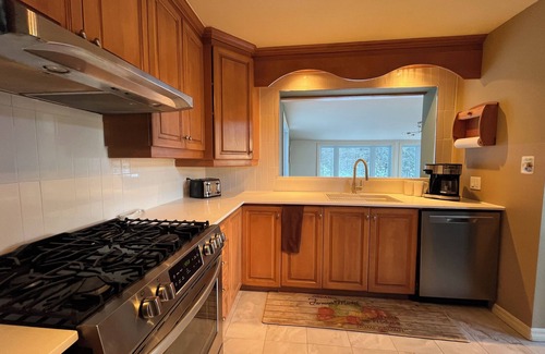 Sainte-Adele Ski Chalet | Beautiful view, hot tub, park, hiking , biking, privacy, pet friendly
