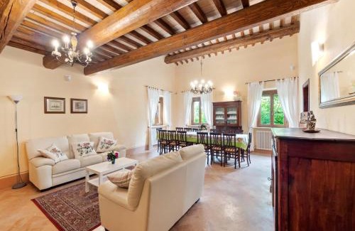 Belforte allʼIsauro Villa | Beautiful Villa in Belforte all'Isauro with Swimming Pool