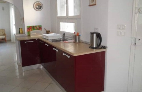 Tunis Centre Villa | Beautiful villa 5 minutes walk to the beachideal for adults and children.