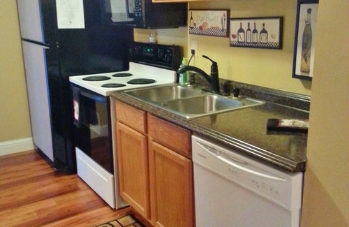Eureka Villa | Beautiful Villa Close to All St. Louis Attractions!
