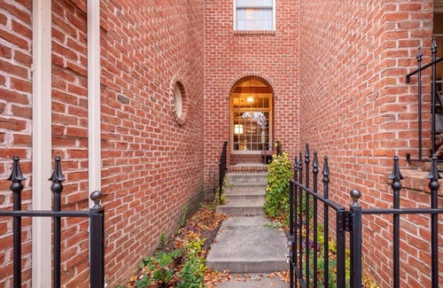 Bel Air Villa | Beautiful Villa in the Heart of Historic Downtown Bel Air! villa