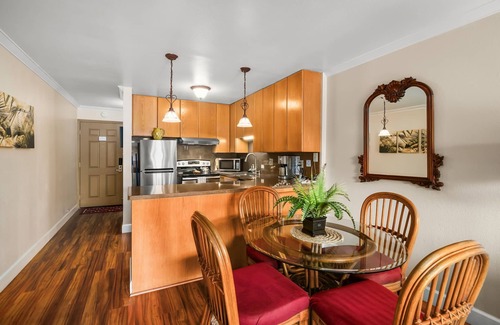 Nawiliwili Condo | Beautifully decorated in Hawaiian style.
