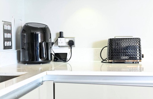 Sudbury Apartment | Beautifully furnished apartment by Wembley Stadium