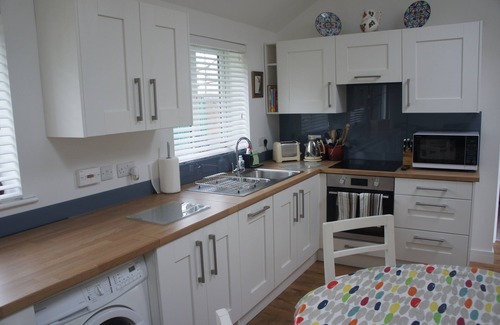 Gumley House | Beautifully renovated 2 bedroom cottage