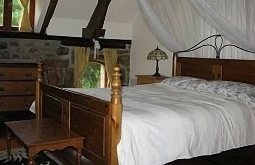 Le Gast Cottage | Beautifully renovated cottage in large secluded garden on edge of forest