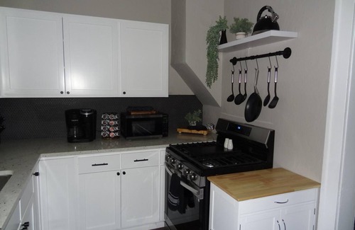 Enid House | Beautifully Updated Home With Workspace! K9 Friendly!