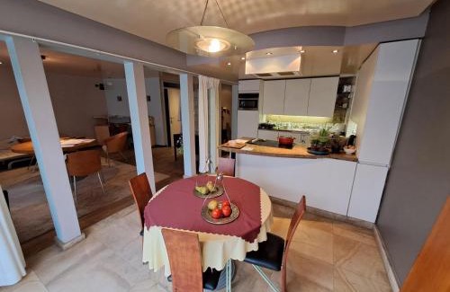 Gullegem Bed & Breakfast | BeautyD STUDIO double bed and 1 folding bed max 3pers