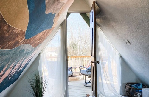 Beaver Shores House | Beaver Lake+A-Frame+Hot Tub+Relax & Recharge+Pets