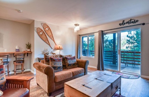 Green Mountain Falls Apartment | Beaver Lodge MTN Town Escape GMF