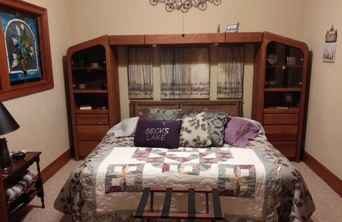 Rockmart Bed & Breakfast | Becks Lake Suite at the Manor Bed and Breakfast