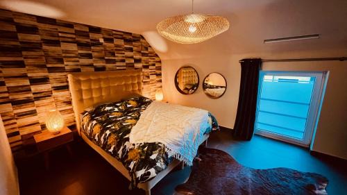 Beloeil Apartment | BeCosy Triplex chic et moderne style Loft