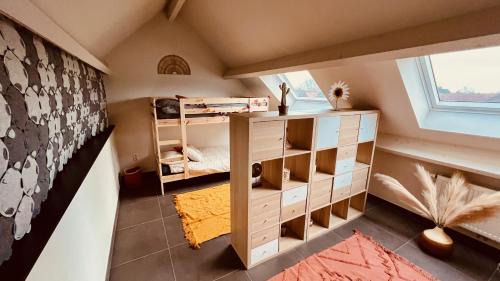 Beloeil Apartment | BeCosy Triplex chic et moderne style Loft