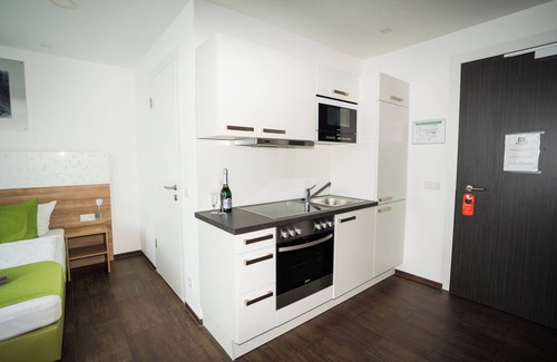 Dettingen an der Erms Hotel | Bed and Breakfast Outlet Hotel