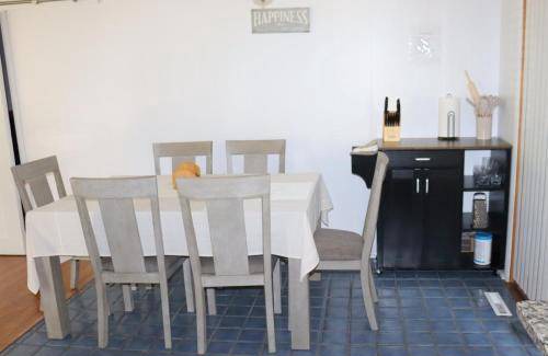 Gurnee Bed & Breakfast | Bed and breakfast ∙ 1 bedroom ∙ 4 guests
