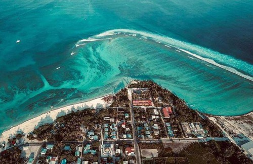 Kudahuvadhoo Bed & Breakfast | Bed and breakfast ∙ 11 guests
