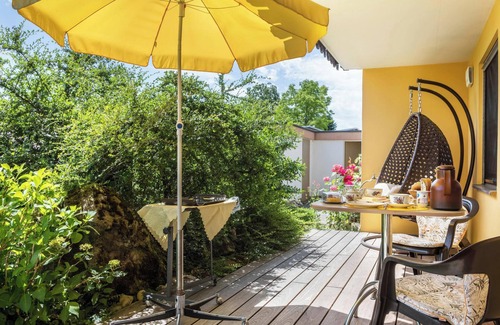 Hergensweiler Apartment | Bed and Breakfast at Gertrud's with Garden, Terrace & Playground