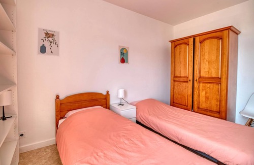 Jolimont-Soupetard-Bonhoure Bed & Breakfast | Bed and Breakfast with Locals in Toulouse with Wi-Fi