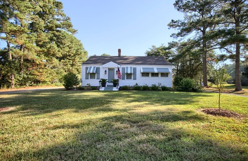 Schley Cottage | Bee Humble Cottage w/in 20mins to Public Beaches