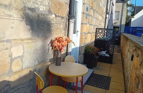 Cupar Apartment | Bee's Townhouse Apartment