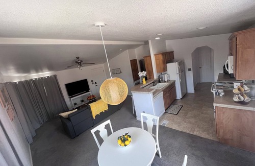 Fortuna Foothills House | Bee-utiful Little House