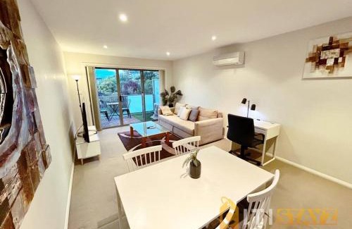 Turner Apartment | Beige & Beautiful - 1bd 1bth Apt - Close to ANU