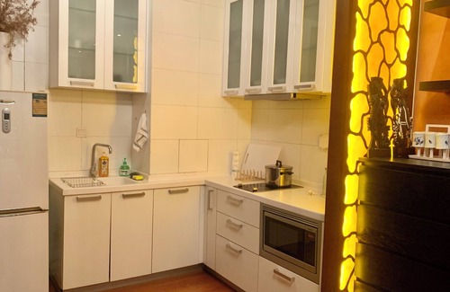 Shuangjing Bed & Breakfast | Beijing Furnished Apt with Queen bed
