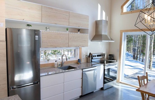 Sainte-Cecile-de-Whitton Ski Chalet | Bekvām - Nature and hot tub