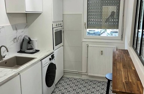 Patrotte Metz-Nord Apartment | Bel Appart Le Rousseau in Metz parking + free wifi