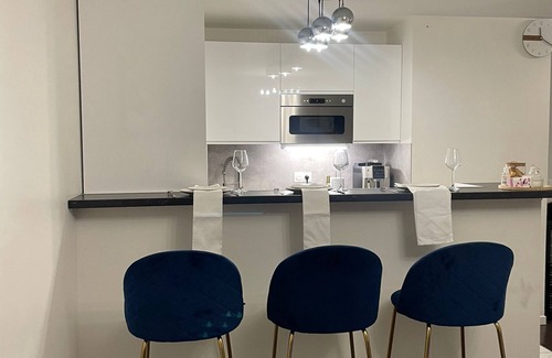 Saint-Cyr-l'Ecole Apartment | Bel Appartement à 8 Minutes de Versailles et à 25 Minutes de Paris Centre