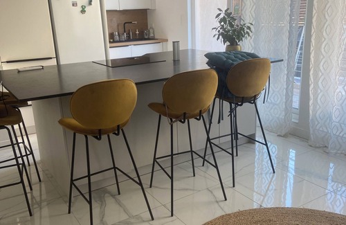 Le Rouet Apartment | Bel Appartement Dernier Etage Grande Terrasse vue sur le Stade