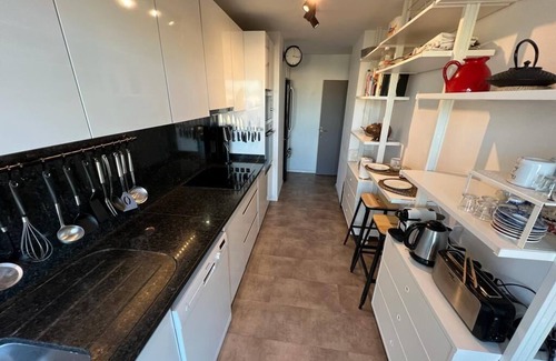 La Pointe Rouge Apartment | Bel Appartement en Résidence Privée Avec Commodités Exceptionnelles