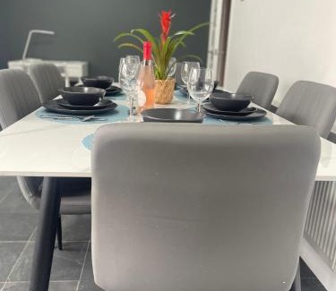 Belfast City Centre House | Belfast Grand Central Living 5 Minutes Walk From Grand Central Station