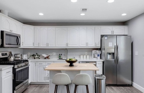 Grant Hill Villa | Bella Casa 1/Pool, Spa/Min to Downtown/Beaches