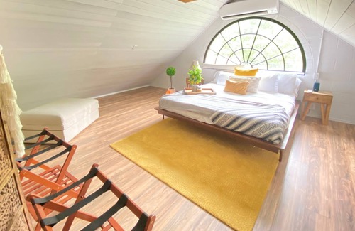 Harrington Park House | BELLA VISTA - A PIECE OF PARADISE ONLY 20 MIN AWAY FROM NYC